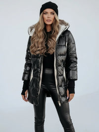 Glänzende Puffer Jacke mit Kapuze in kurzer Passform für Damen – Schwarz