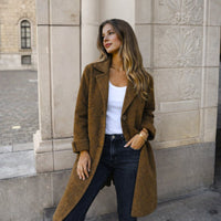 Stella™ | Elegante Jacke mit Knöpfen – Braun