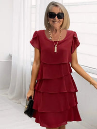 EDELINA - KLEID MIT FLIEßENDEN LAGEN – Rotwein