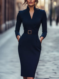 Audrey - Tailliertes Midikleid mit Gürtel – Blau