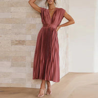 Lore - V-Ausschnitt Plissee Maxikleid – Ziegelrot