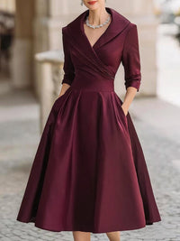 Lea™ | Elegantes Midikleid mit Dezentem Glanz – Bordeaux