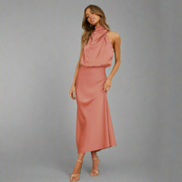 Kunigunde | Elegantes Satin-Maxikleid für besondere Anlässe – Rosa