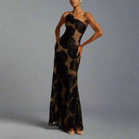 Hedda | Premium Maxikleid mit Blumenmuster – Schwarz