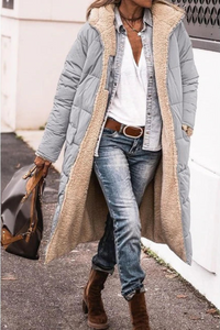 Kassiopeia | Langer, wendbarer Damenmantel mit Kapuze, Fleece-Futter und Taschen – Gris