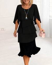 Ingrid | Elegante fließende Robe mit Volants – Schwarz