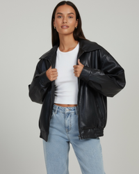 Vanessa | Damen Vintage Oversized Lässiger Lederjacke – Schwarz