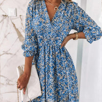 Emma® | Ibiza Mode bequemes Kleid mit Blumendruck für Frauen – Blau