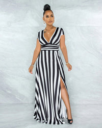 Loscana Kleid | Langes luxuriöses Sommer-Damenkleid mit Streifen – Schwarz