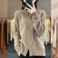Britney - Eleganter Pullover mit Reißverschluss – Beige