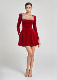 Vera | Kurzes Kleid mit quadratischem Ausschnitt – Rot