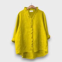 Jagina – Lockere Bluse mit Volantkante – Gelb