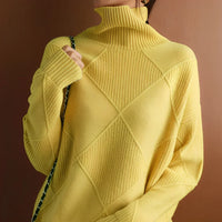 Rauten-Rollkragenpullover – Raffinierte Wärme mit modernem Stil – Gelb