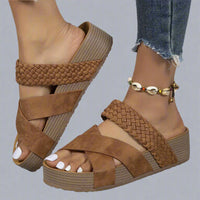 Ariana | Geflochtene Plateausandalen mit orthopädischem Komfort – Braun