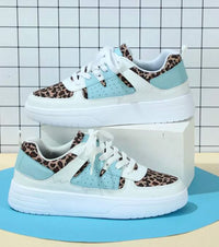 Air Sneaker für Damen - Trendige Bequeme Sommerschuhe mit luftigen Sohlen – Leo-Türkis