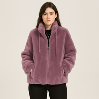 Kortney | Rote Plüschjacke aus Kunstpelz – Hellviolett