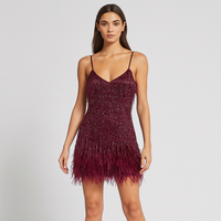 Samba – Stilvolles Cocktailkleid für Damen – Elegant & Modern – Weinrot