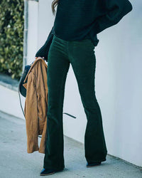 Lena | Schlanke Damenhose elegant mit Schlagbund – Grün