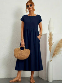 Gabrielle | Fließendes Midi-Kleid zeitloser Eleganz – Marine