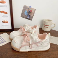 Damen Sneakers mit innovativem Schnürsystem und atmungsaktiver Oberflächenstruktur – Rosarot