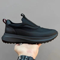 Damen Komfortable Slip-On Sneakers mit rutschsicherer Laufsohle und innovativem Design – Schwarz