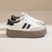 Damen Plattform-Sneaker mit trendigem Design und hochwertiger Oberflächenstruktur – Schwarz