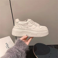 Damen Plattform-Sneaker mit trendstarker dicker Sohle und atmungsaktivem Obermaterial – Weiß