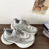 Damen Sportliche Sneakers mit atmungsaktiver Mesh-Struktur und stoßdämpfender Sohle – Silber