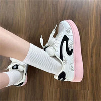 Damen Modische Sneakers mit floralen Motiv und bequemer Dämpfung – Schwarzrosa