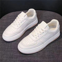 Damen Sportliche Lifestyle Sneakers mit atmungsaktivem Obermaterial und dämpfender Sohle – Cremeweiß