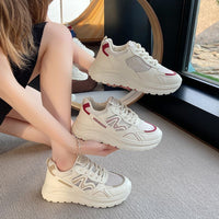 Damen Sportliche Chunky Sneakers mit atmungsaktivem Obermaterial und robustem Profil – Rot