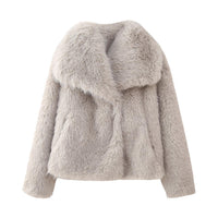 Wikase | Elegante warme Felljacke – Vanille