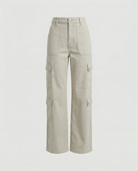 Damen Cargohose mit tiefem Schritt, konturierten Kniepaneelen, aufgesetzten Druckknopf-Taschen und schmal zulaufendem Bein – Weiß