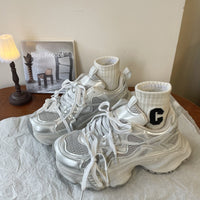 Damen Sportliche Chunky Sneakers mit atmungsaktivem Mesh und reflektierenden Akzenten – Silber