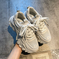 Damen Sportliche Sneakers mit innovativer Dämpfung und rutschfester Sohle – Cremeweiß