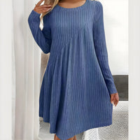 Flora - Kleid aus weichem Strickstoff – Blau