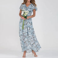 Langes Sommerkleid mit Blumenmuster – Hellblau