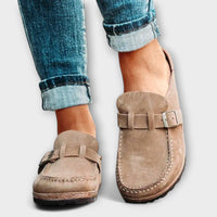 Orthopädische Damenmokassins mit dekorativer Schnalle – Beige