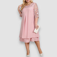 Milley | Besticktes Kleid in Übergröße – Rosa