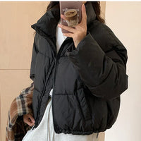 Reivana | Damen Cropped Daunenjacke aus Baumwolle für Herbst und Winter – Schwarz