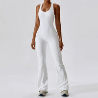 Alira | Yoga Einteiler Mit Figurbetontem Design & Flare-Bein – Schwanweiß
