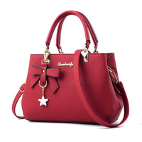 Fashionista - Moderne Schultertasche – Rot