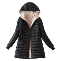 Cassandra | Dicke Winterjacke mit Kapuze – Schwarz