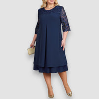 Milley | Besticktes Kleid in Übergröße – Marine