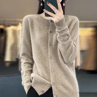 ELLA - KUSCHELIGE STRICKJACKE AUS WOLLE – Khaki