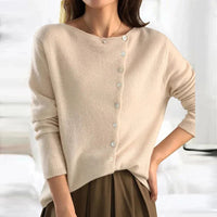 Ida | Feine U-Boot Strickjacke – Beige