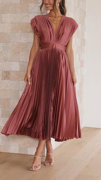 Alexis - Stilvolles Faltenkleid – ROSAROT