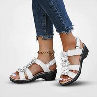 Freja Gepolsterte Ausrichtungs-Slipper – Stützende keilförmige Sandalen – Weiß