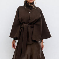 Loraine - Schicke Damenjacke mit Gürtel – Braun