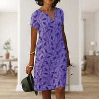SIEGLINDE - KLEID MIT GERADEM SCHNITT UND MUSTER – Lila